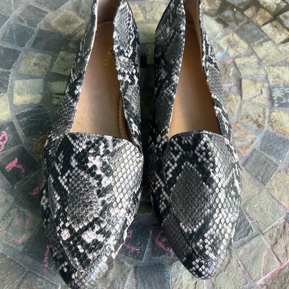 Snake print loafers